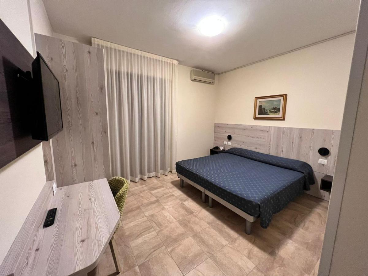 Hotel Colonna Albignasego Екстериор снимка